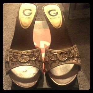 Women’s slip on shoes